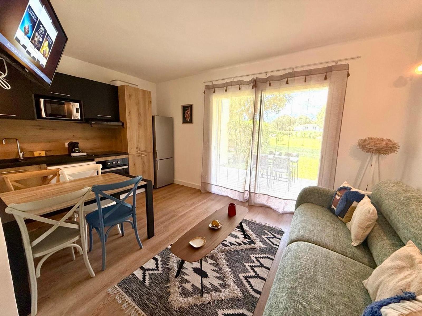 Cala Rossa By Sarai, Apt T2 4 Personnes, Dans Residence Hoteliere Avec Piscine Lecci Esterno foto