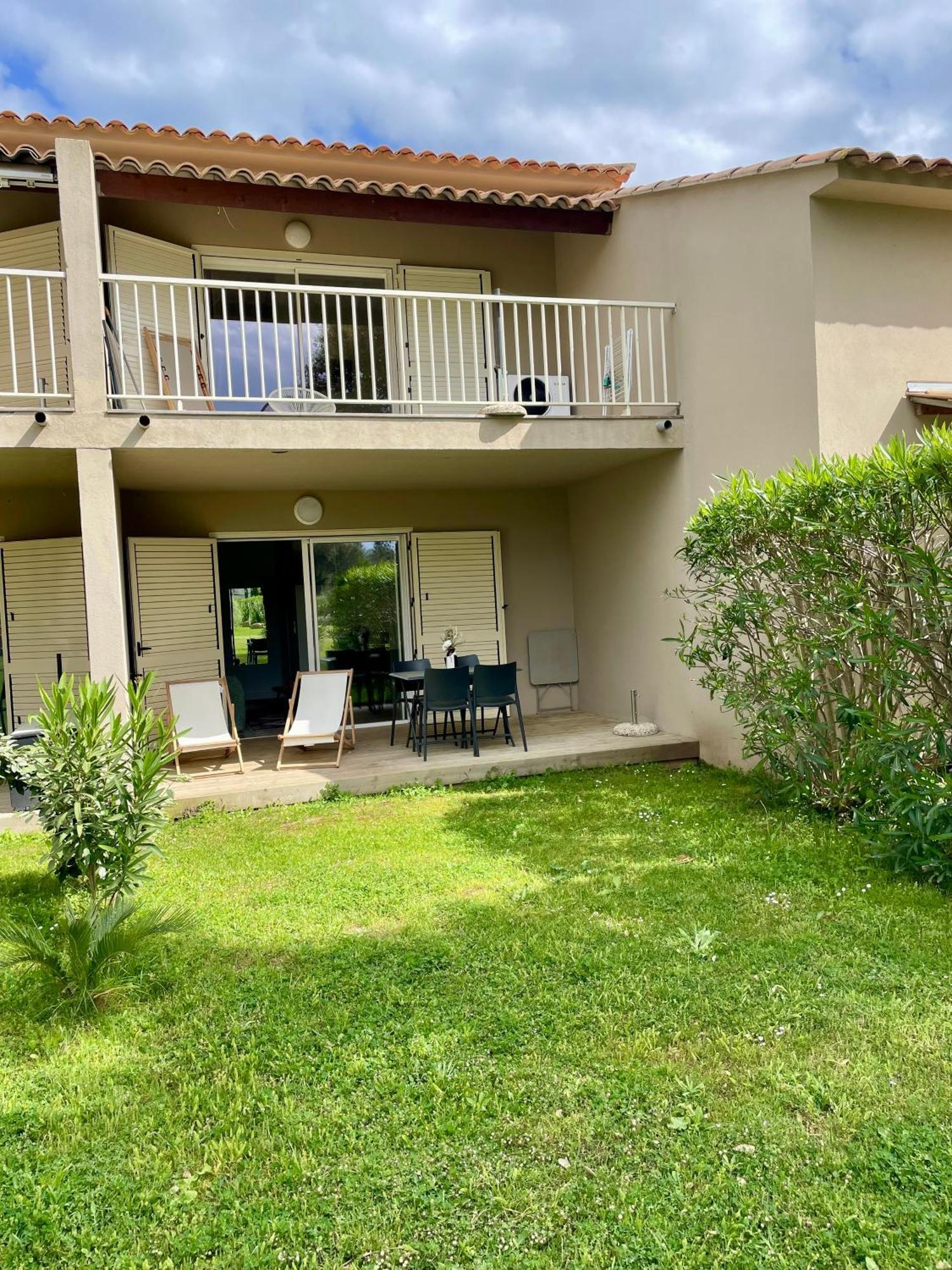 Cala Rossa By Sarai, Apt T2 4 Personnes, Dans Residence Hoteliere Avec Piscine Lecci Esterno foto